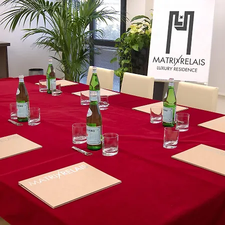 Matrix & Ξενοδοχείο με διαμερίσματα