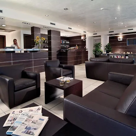 Aparthotel Matrix &