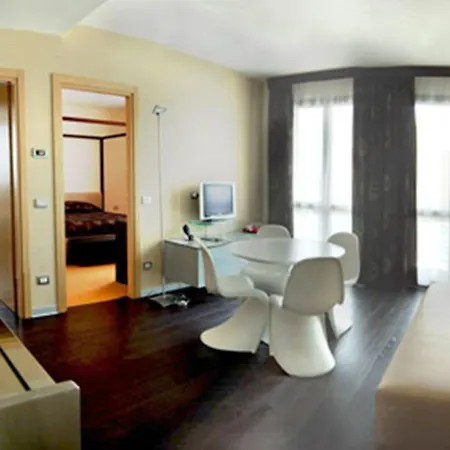 Ξενοδοχείο με διαμερίσματα Matrix & 4*