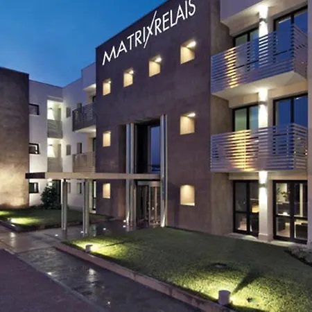 Ξενοδοχείο με διαμερίσματα Matrix & 4*